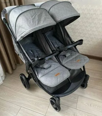 Коляска для двойни