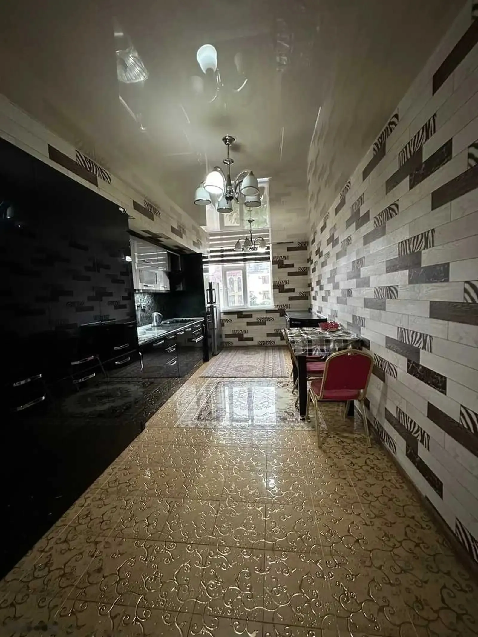 3-комн. квартира, 3 этаж, 143м², Ориентир парки Ботаники