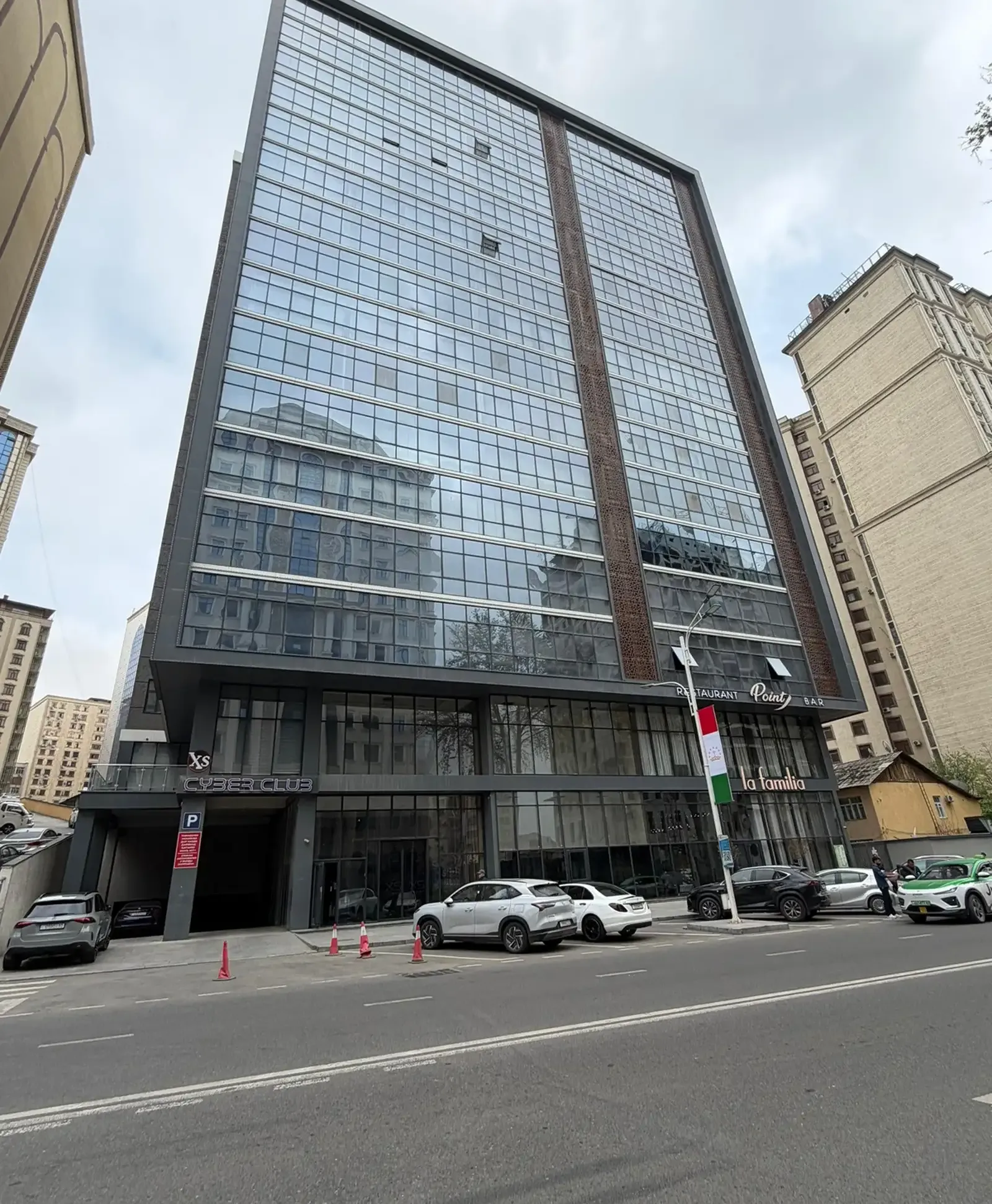 Помещение под свободное назначение, 486м², Альфемо, Point