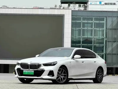 BMW 5 series 2025