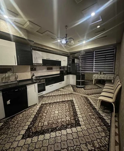 3-к квартира, 3 этаж, 130 м²
