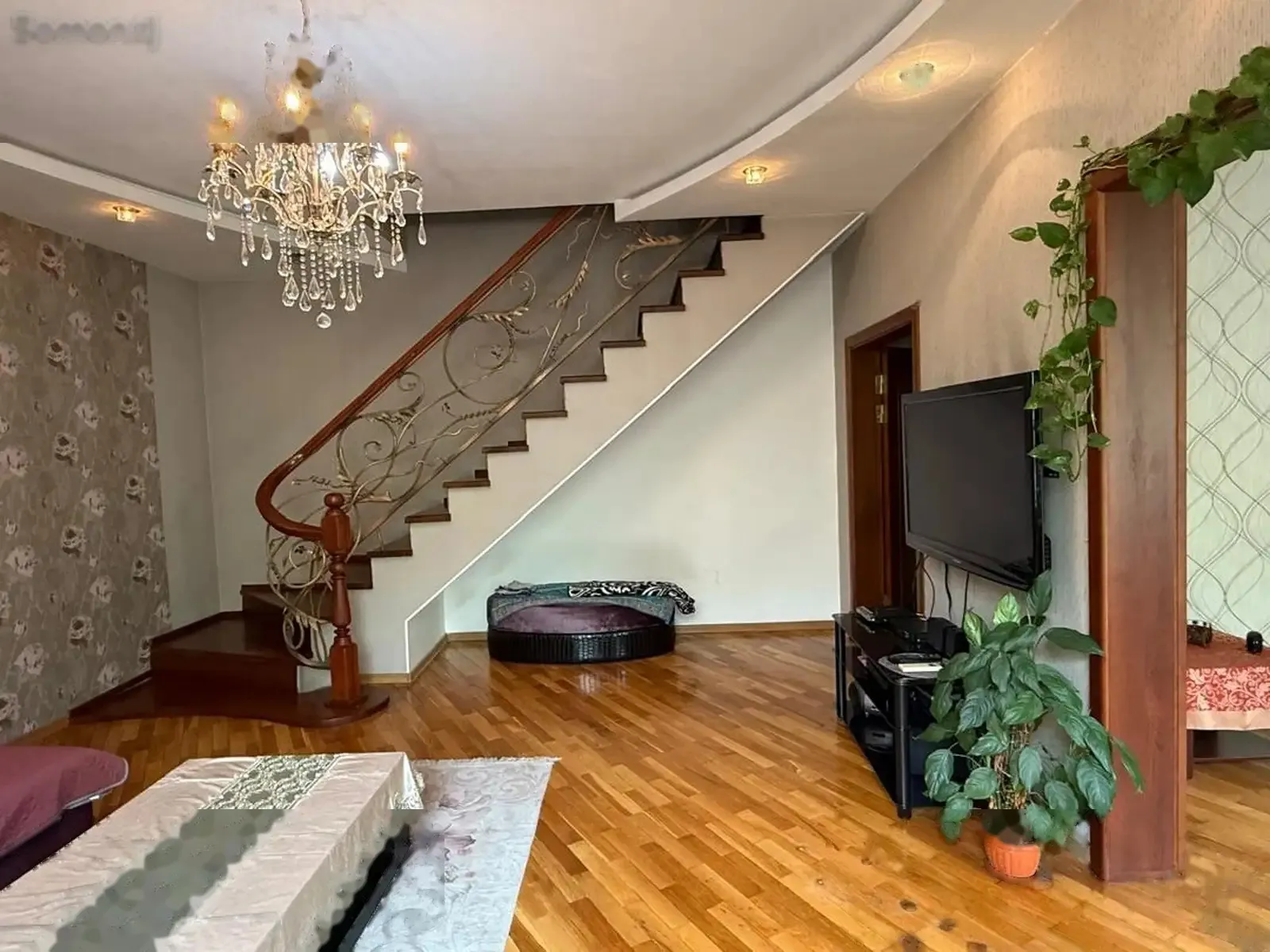 4-комн. квартира, 8 этаж, 170м², И.Сомони