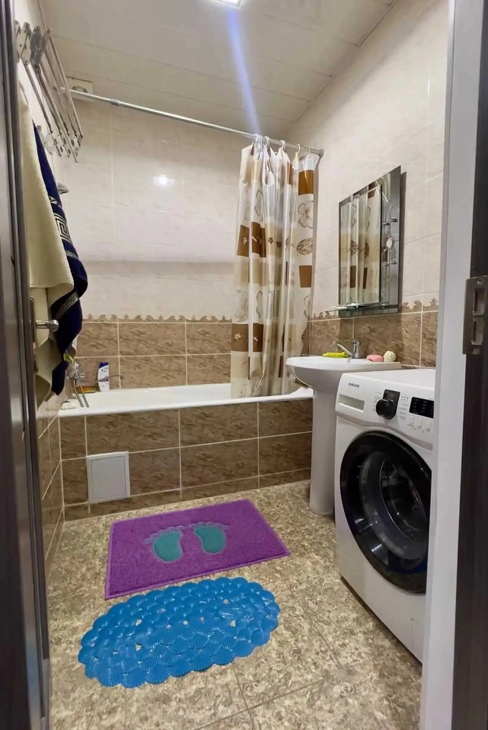 2-комн. квартира, 2 этаж, 65м², Шохмансур