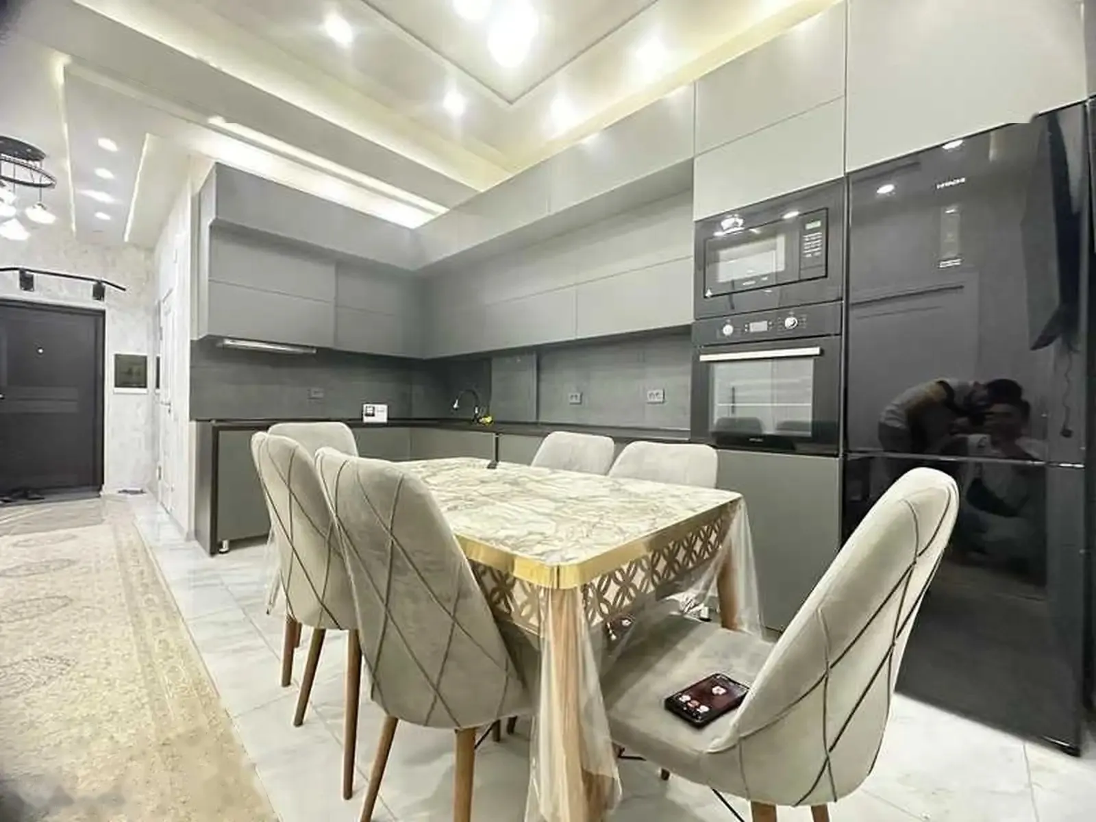 3-комн. квартира, 10 этаж, 77м², аэрапорт