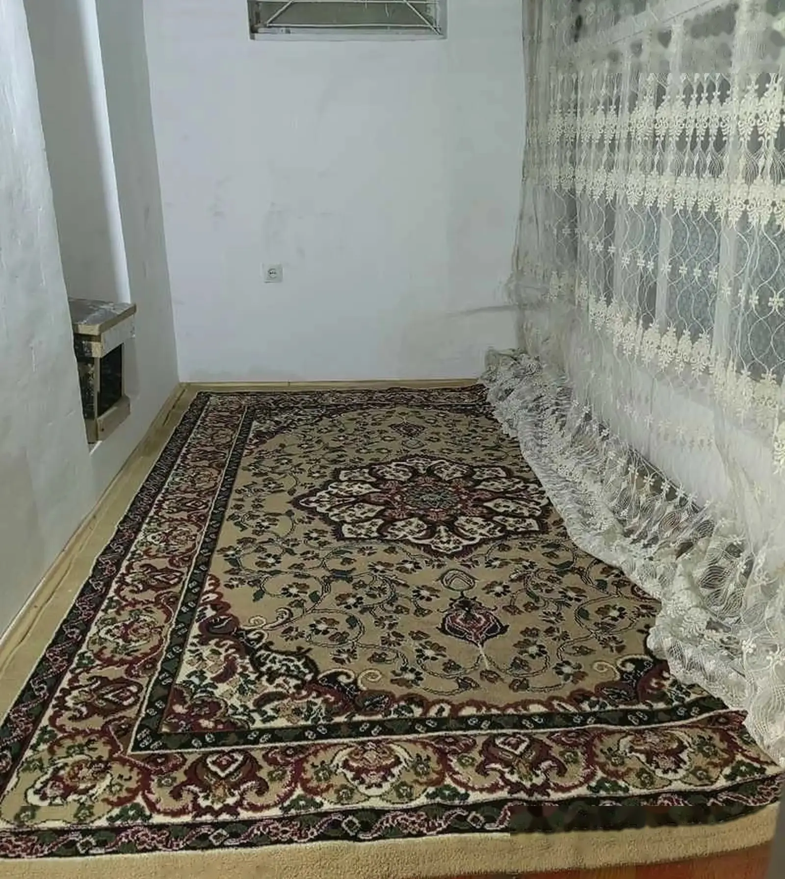 2-комн. квартира, 1 этаж, 50м², Фирдавси