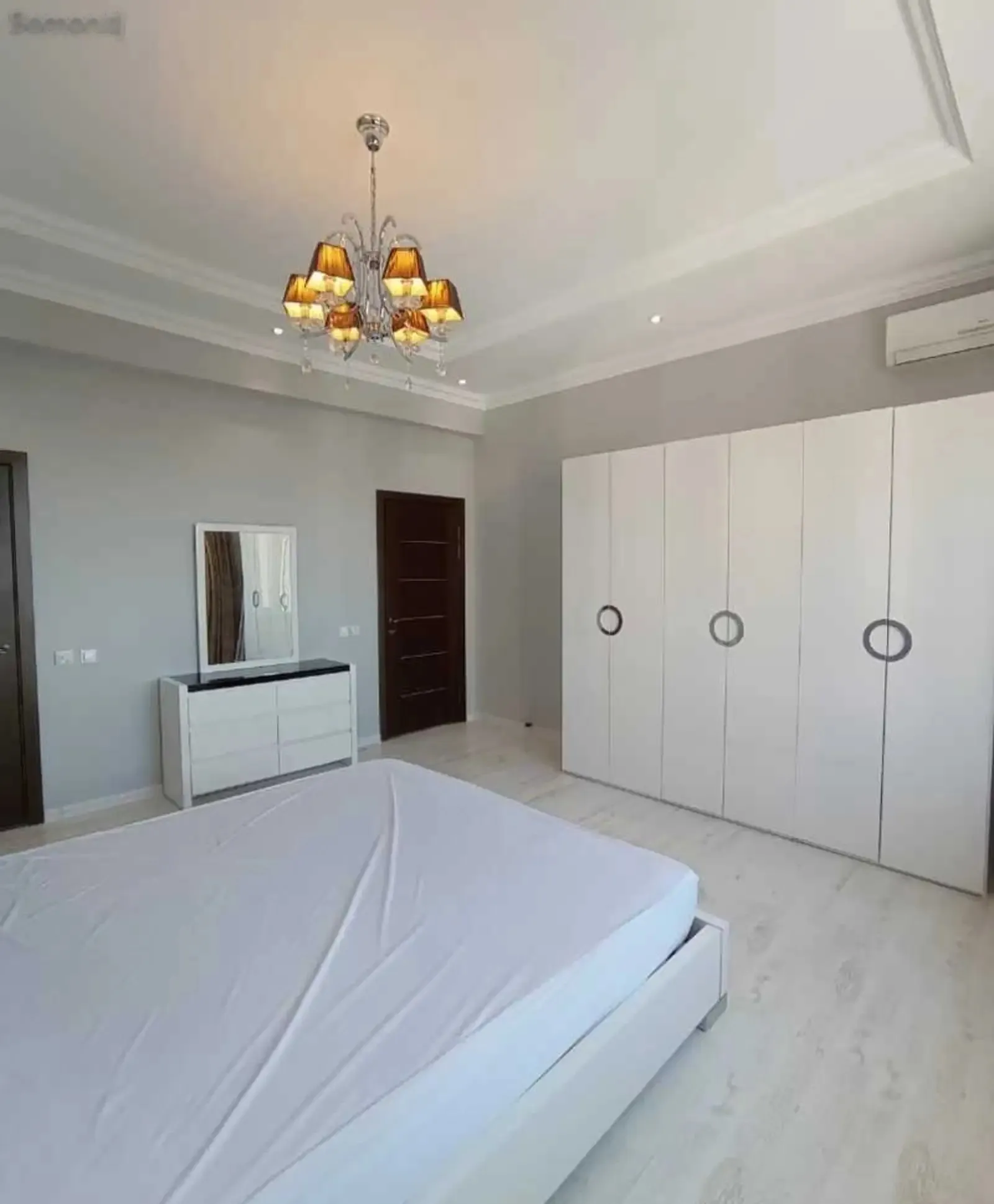 4-комн. квартира, 12 этаж, 120м², сомони