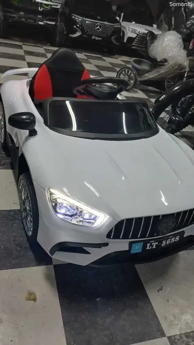 Детский электромобиль