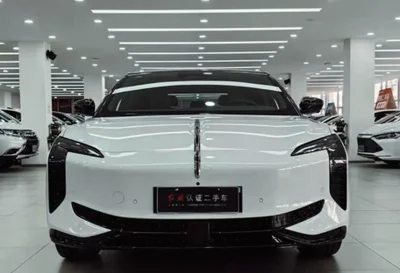 Hongqi HS7, 2025