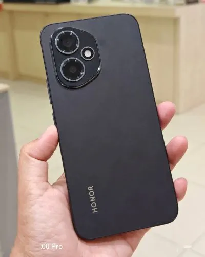 HONOR 600