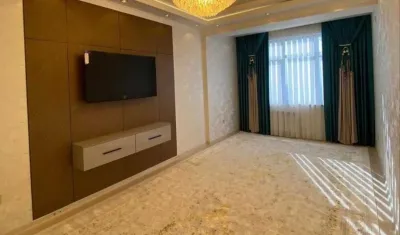 2-комн. квартира, 11 этаж, 72 м², шохмансур 4 дома