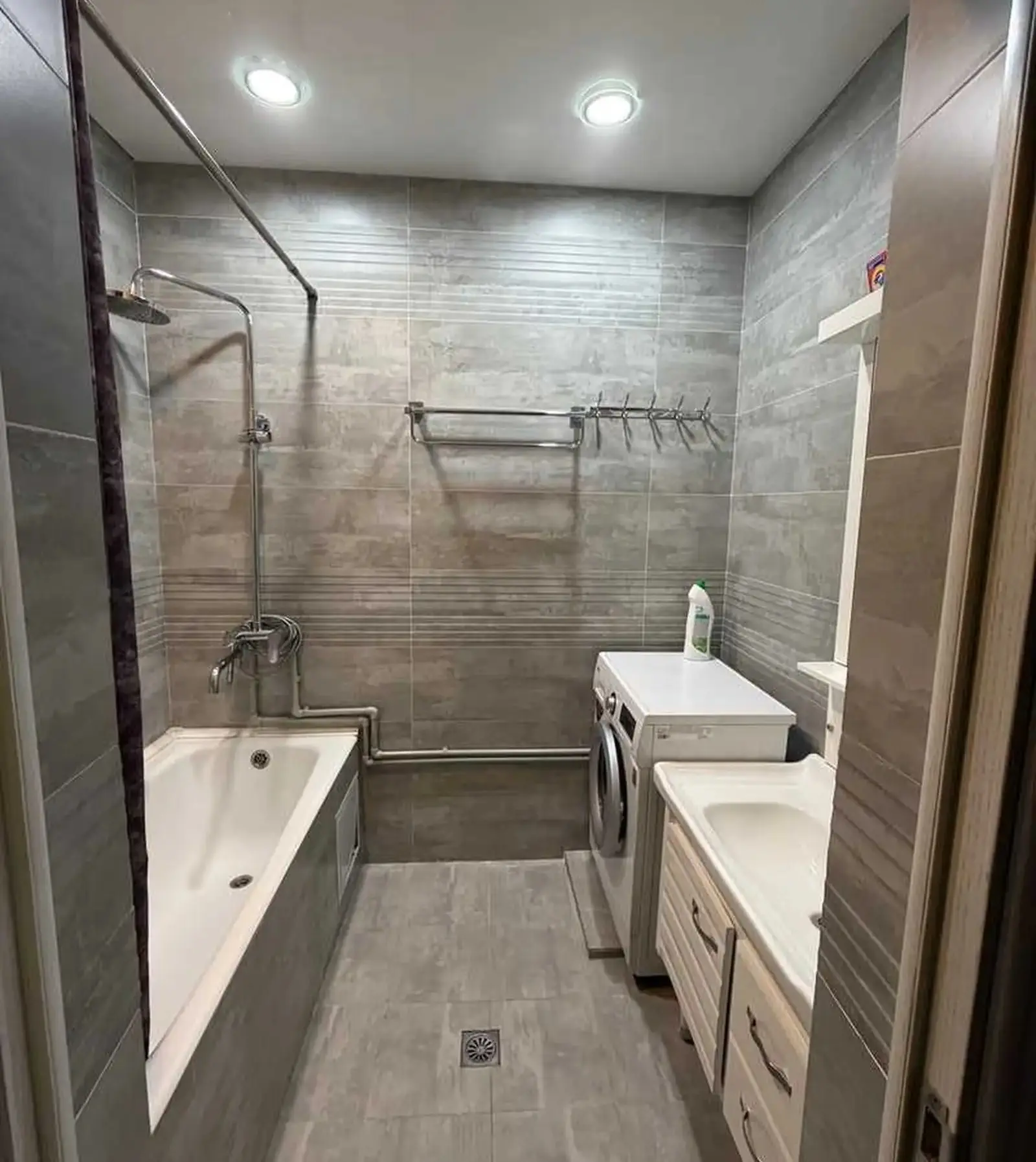 3-комн. квартира, 11 этаж, 100м², Шохмансур