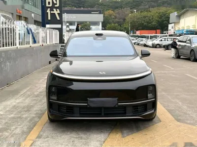 Li Auto (LiXiang) L9, 2025