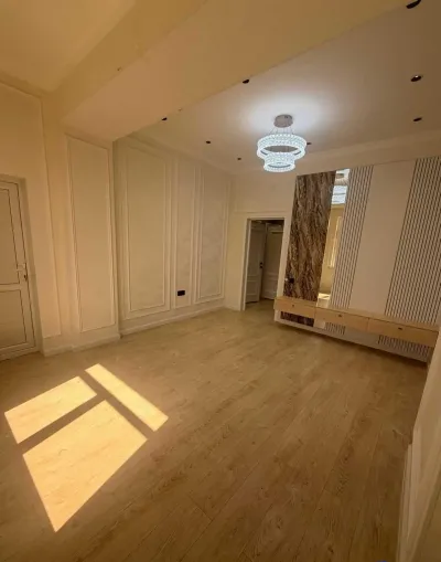 3-комн. квартира, 2 этаж, 108 м², Сино