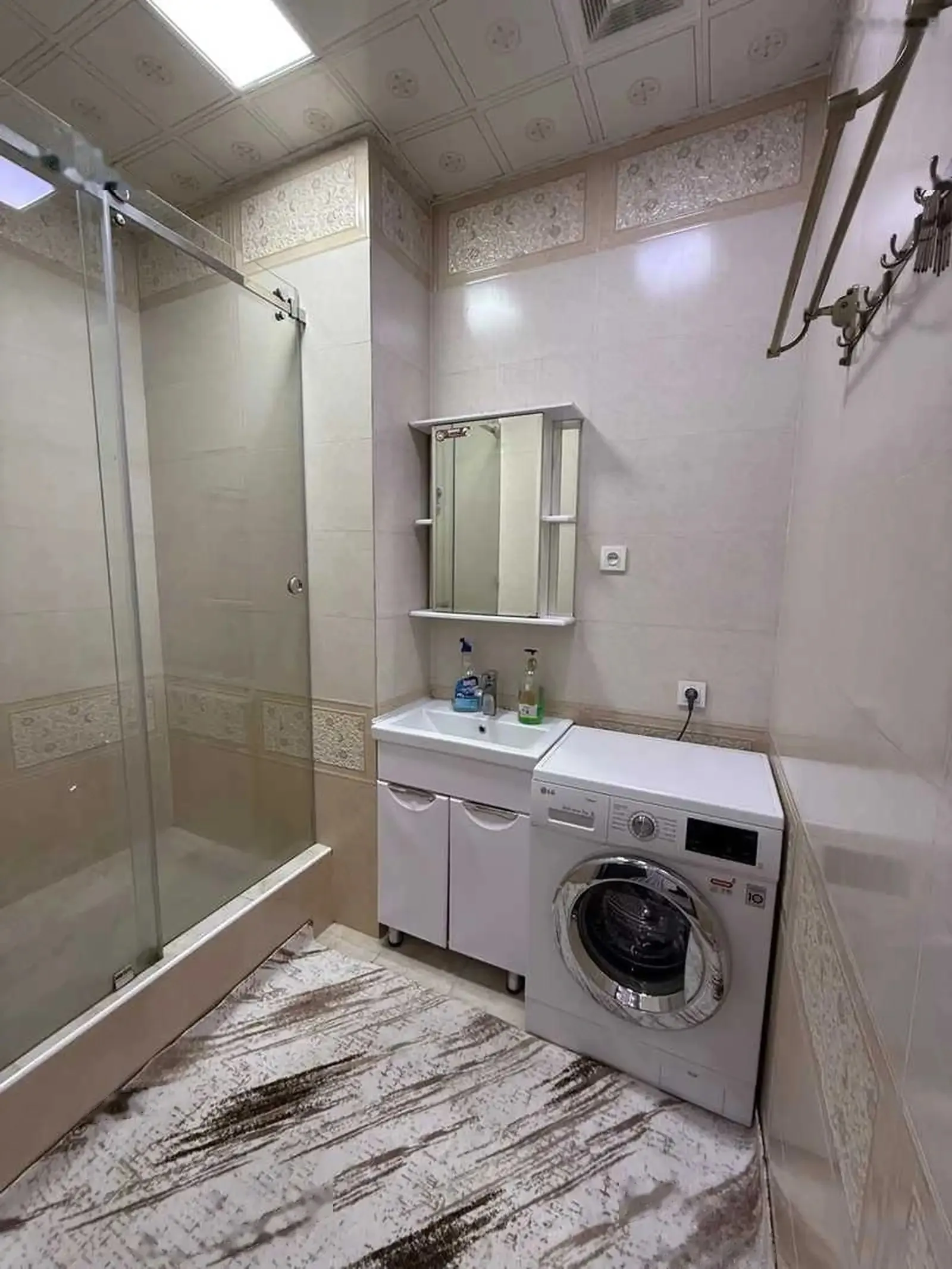 2-комн. квартира, 3 этаж, 65м², 8 март