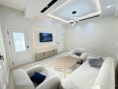 2-комн. квартира, 10 этаж, 58 м², 12 мкр — миниатюра 3