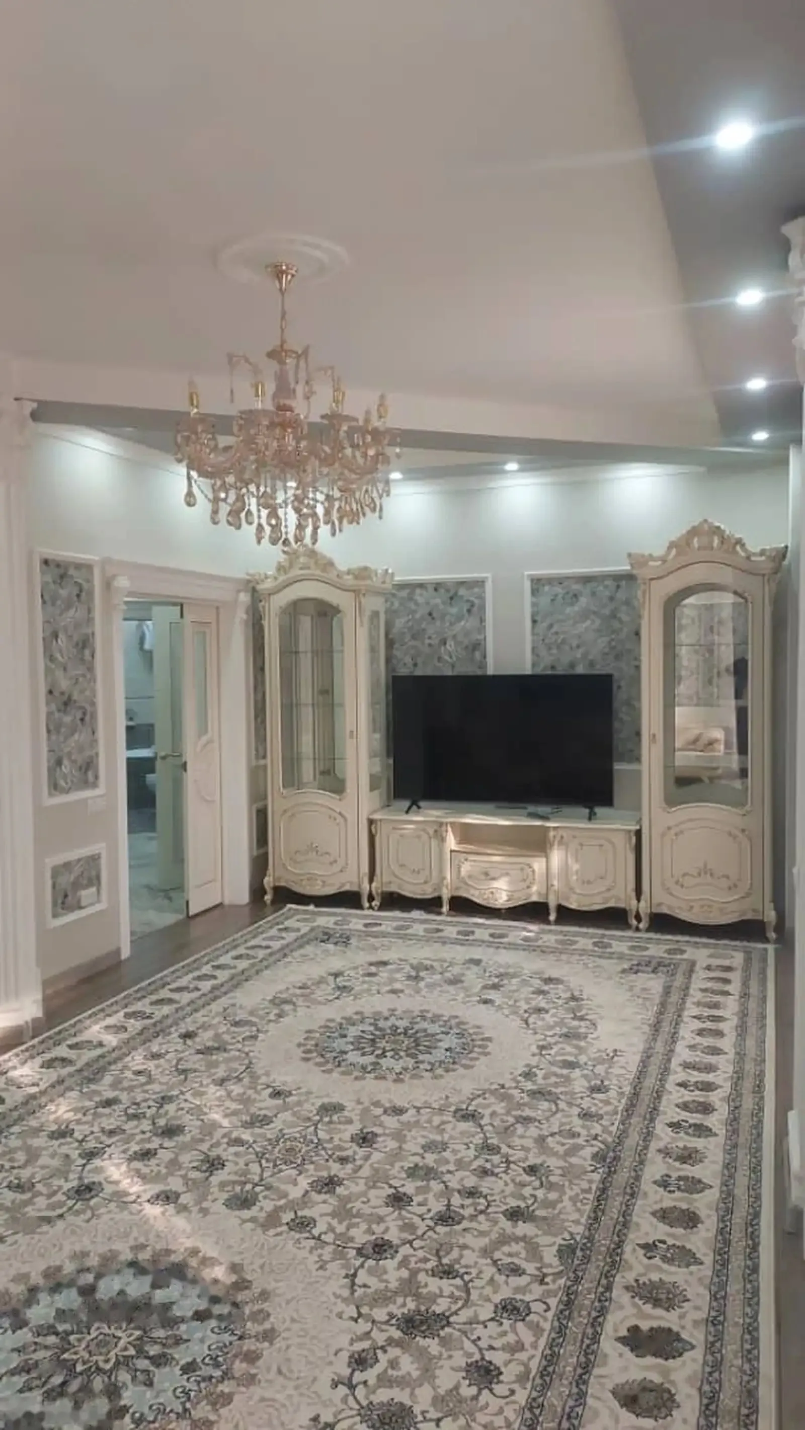 3-комн. квартира, 6 этаж, 136м², ЖК Пули Сангин