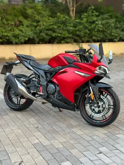 Мотоцикл Voge 300GT