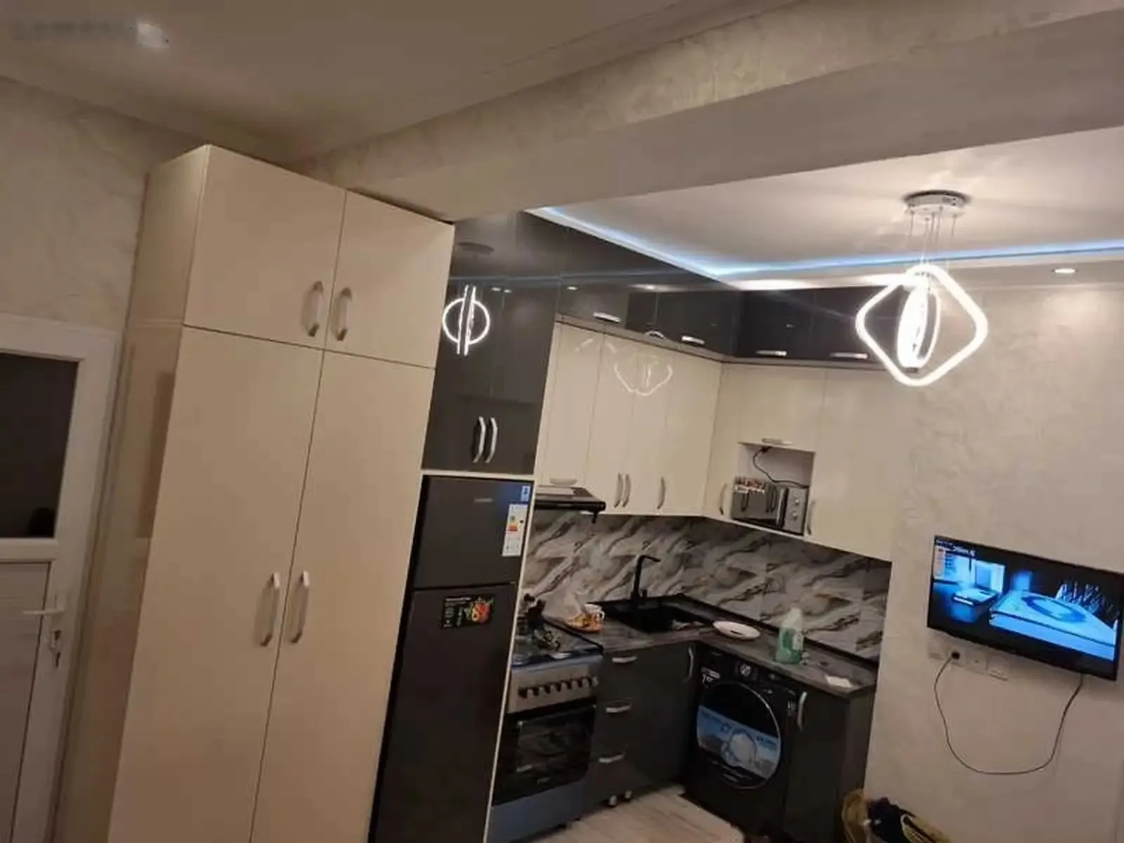 2-комн. квартира, 13 этаж, 62м², Пеши ресторани яккачинор