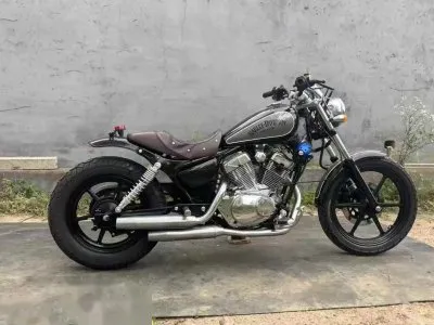 Мотоцикл Yamaha250 retro