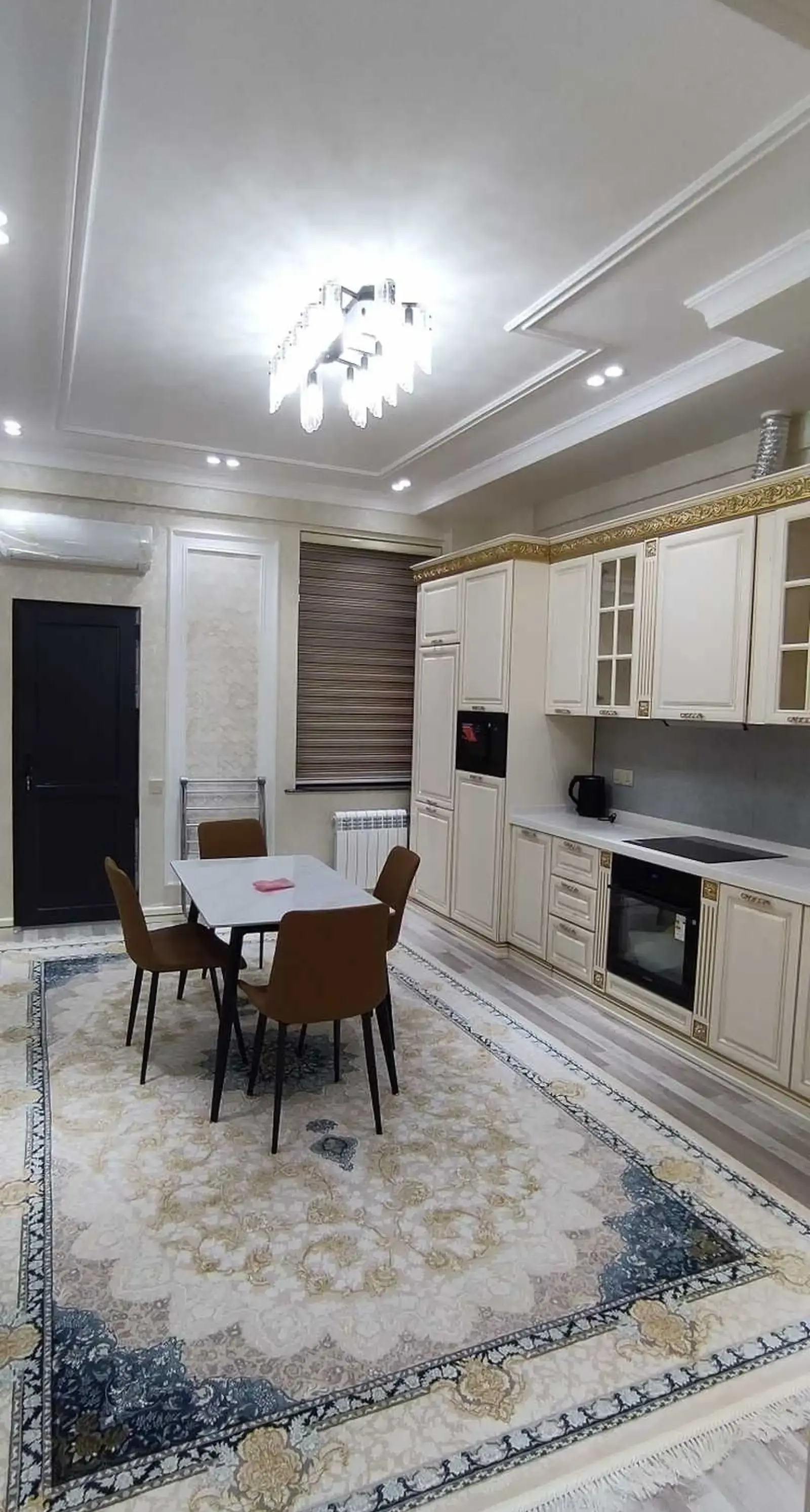 2-комн. квартира, 9 этаж, 100м², И. Сомони
