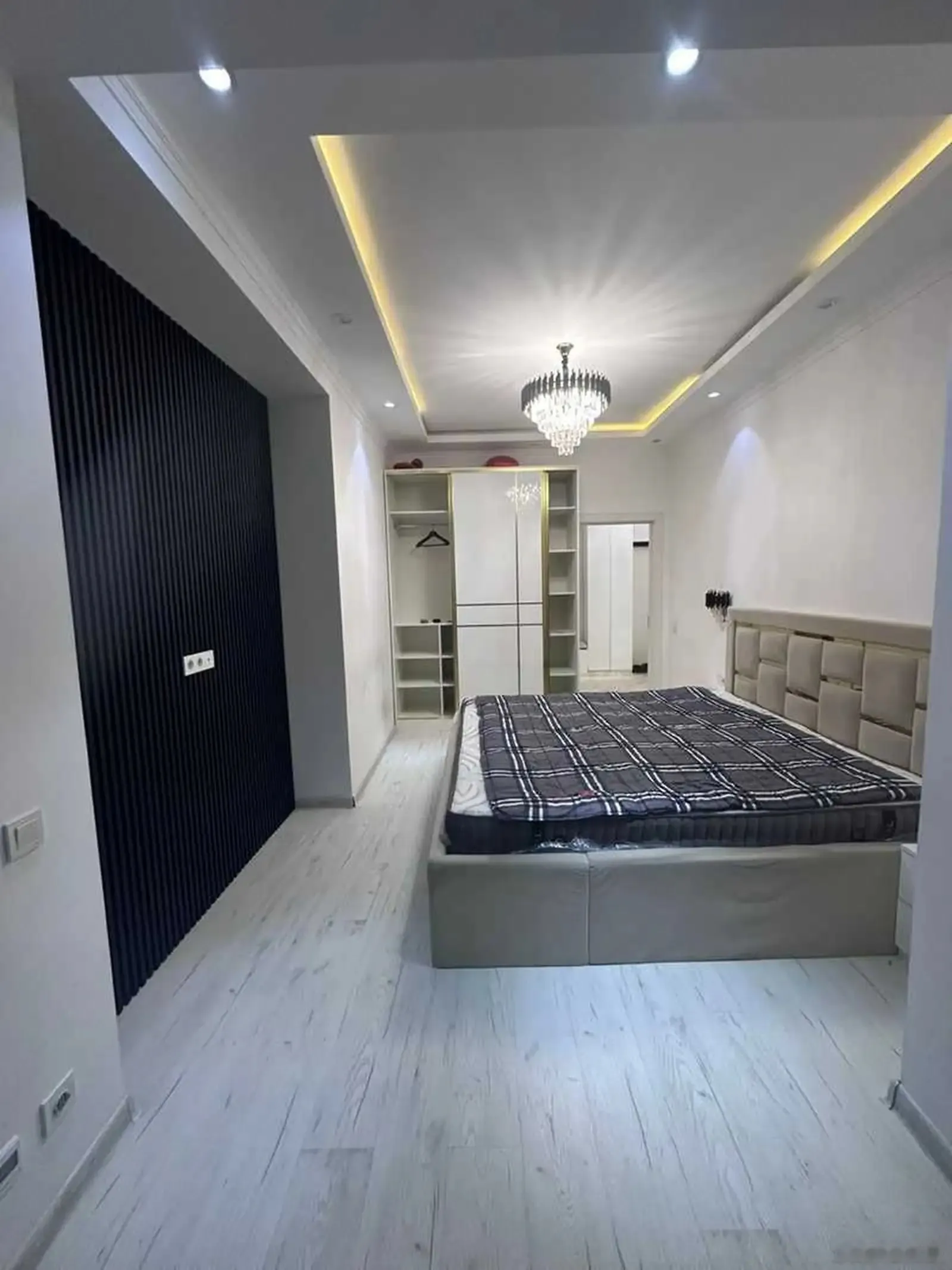 2-комн. квартира, 15 этаж, 65м², Cпартак, доми Диамед
