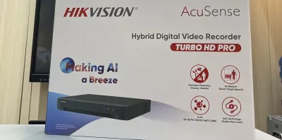 Видеорегистратор IP Hikvision DS-7108NI-Q1 STDD