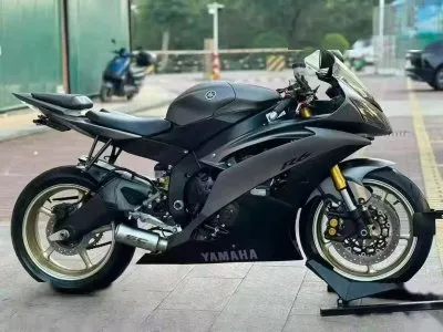 Мотоцикл Yamaha R
