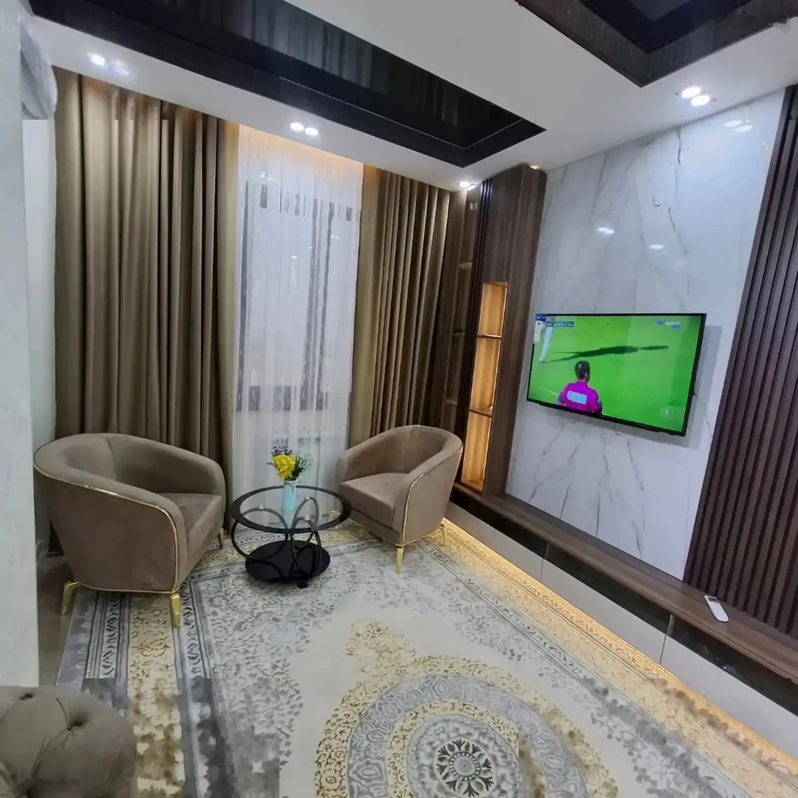 2-комн. квартира, 21 этаж, 56м², Шохмансур
