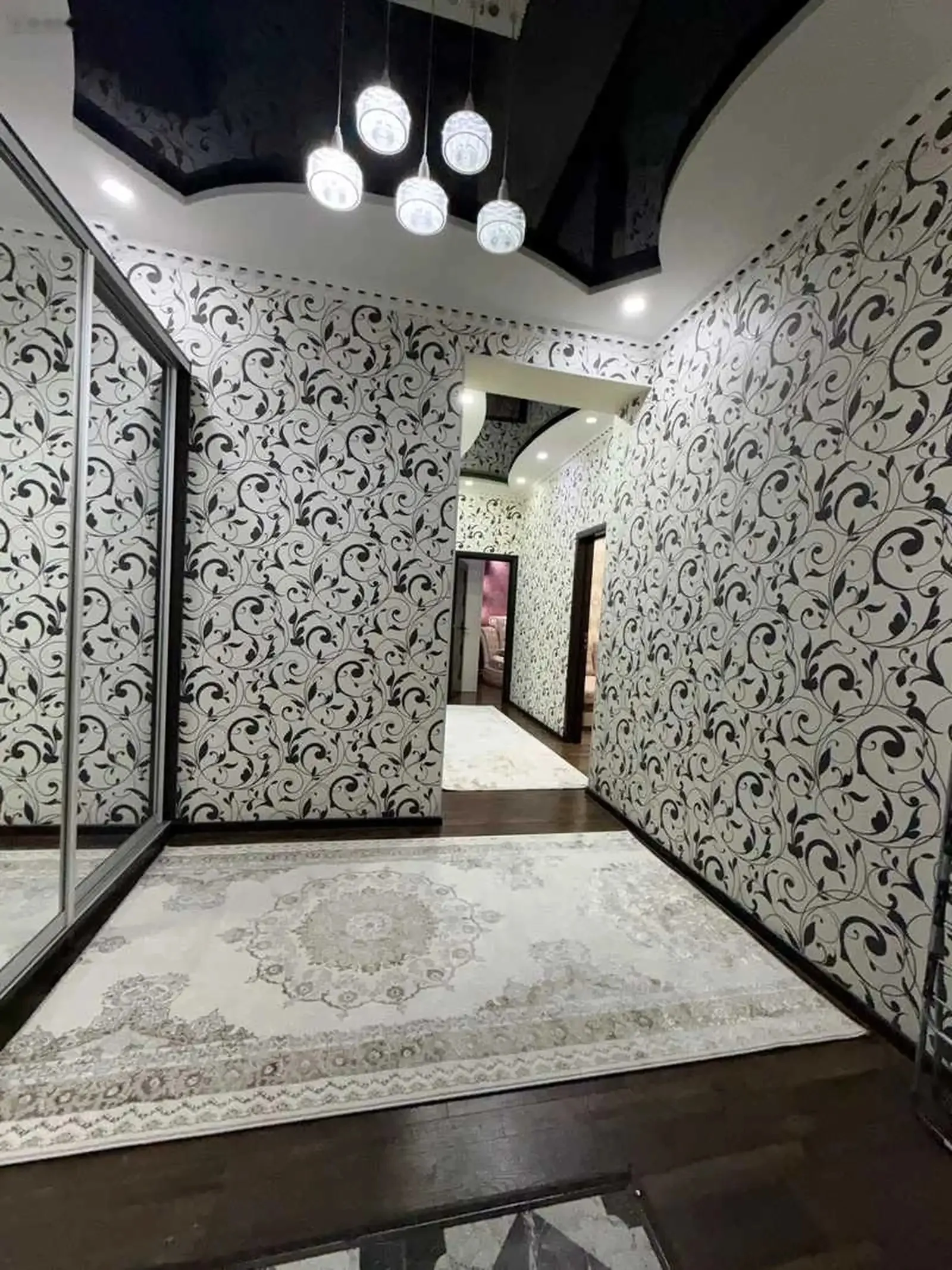 2-комн. квартира, 5 этаж, 82м², Садбарг
