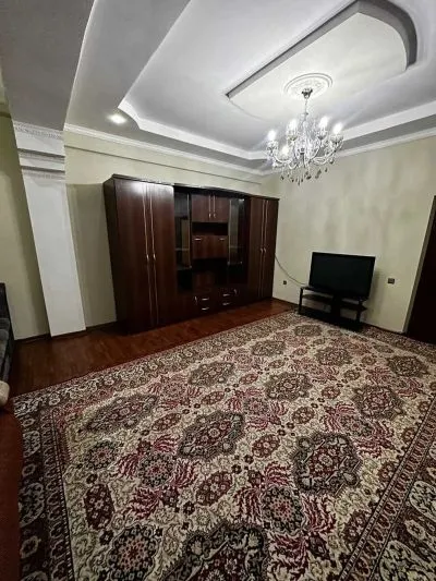 2-комн. квартира, 5 этаж, 90м², 82мкр доми чикен