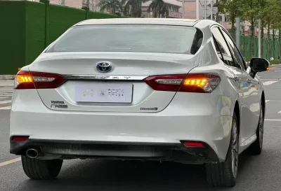 Toyota Camry, 2019