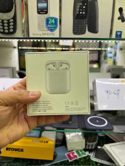 Беспроводные наушники AirPods
