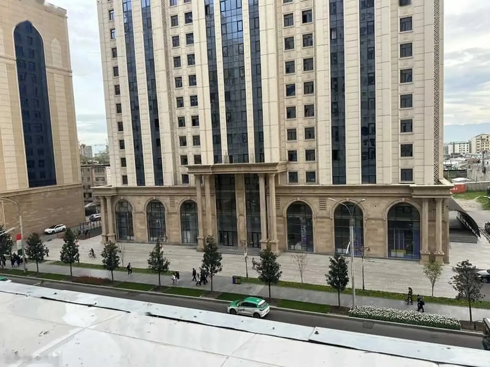 2-комн. квартира, 4 этаж, 92м², Скорая больница, Айни