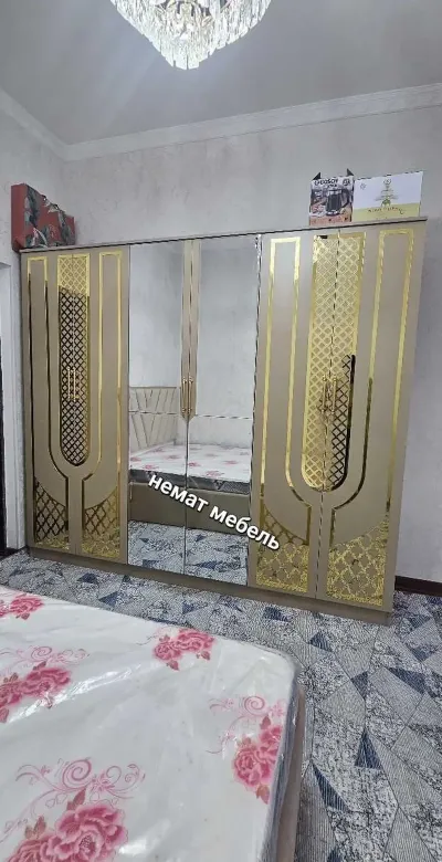 Спальный гарнитур