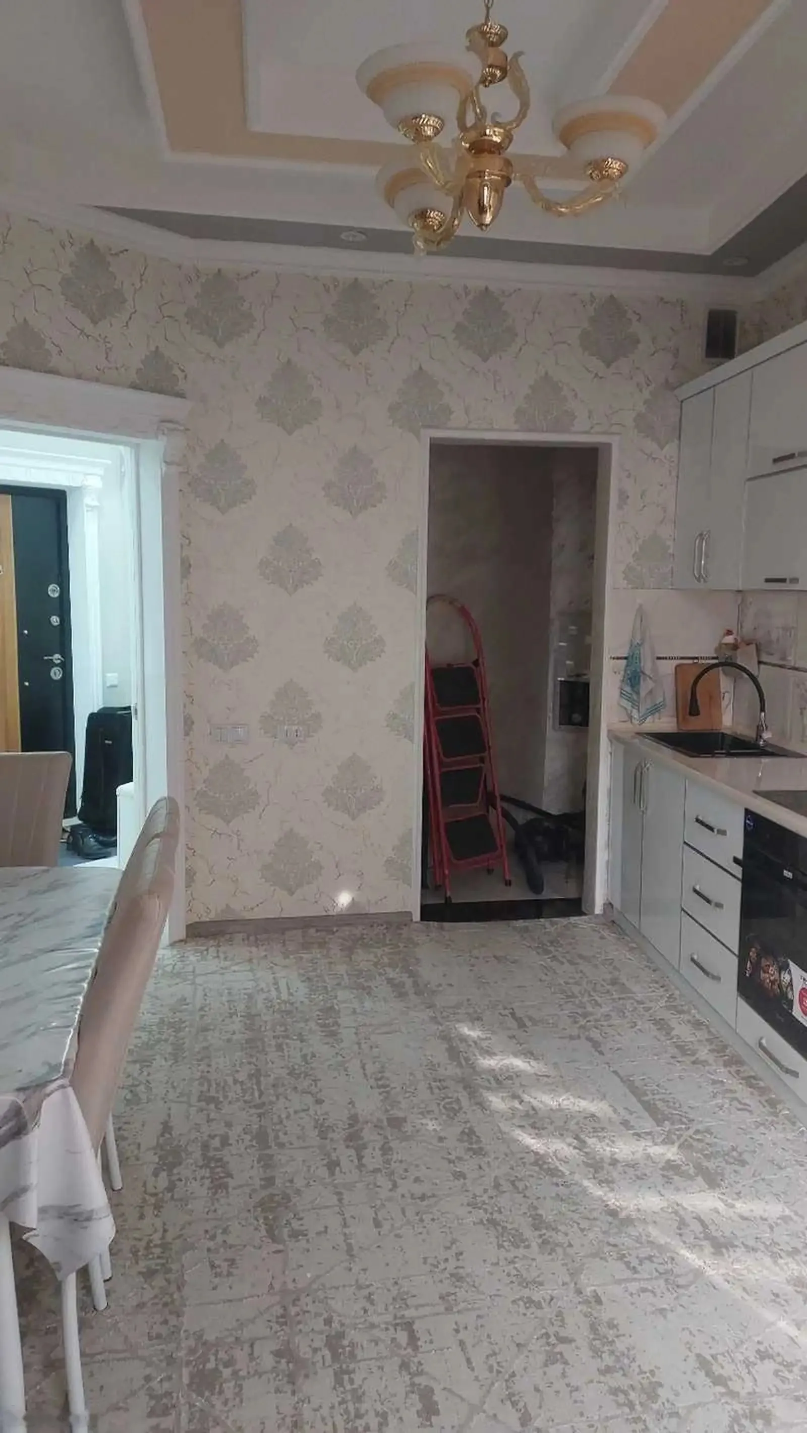 3-комн. квартира, 6 этаж, 145м², Овир