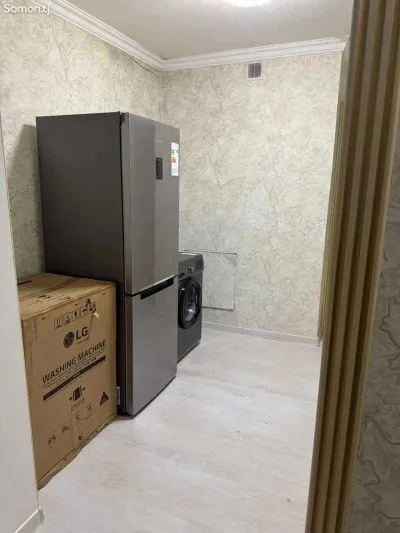3-комн. квартира, 3 этаж, 85м², 102 мкр