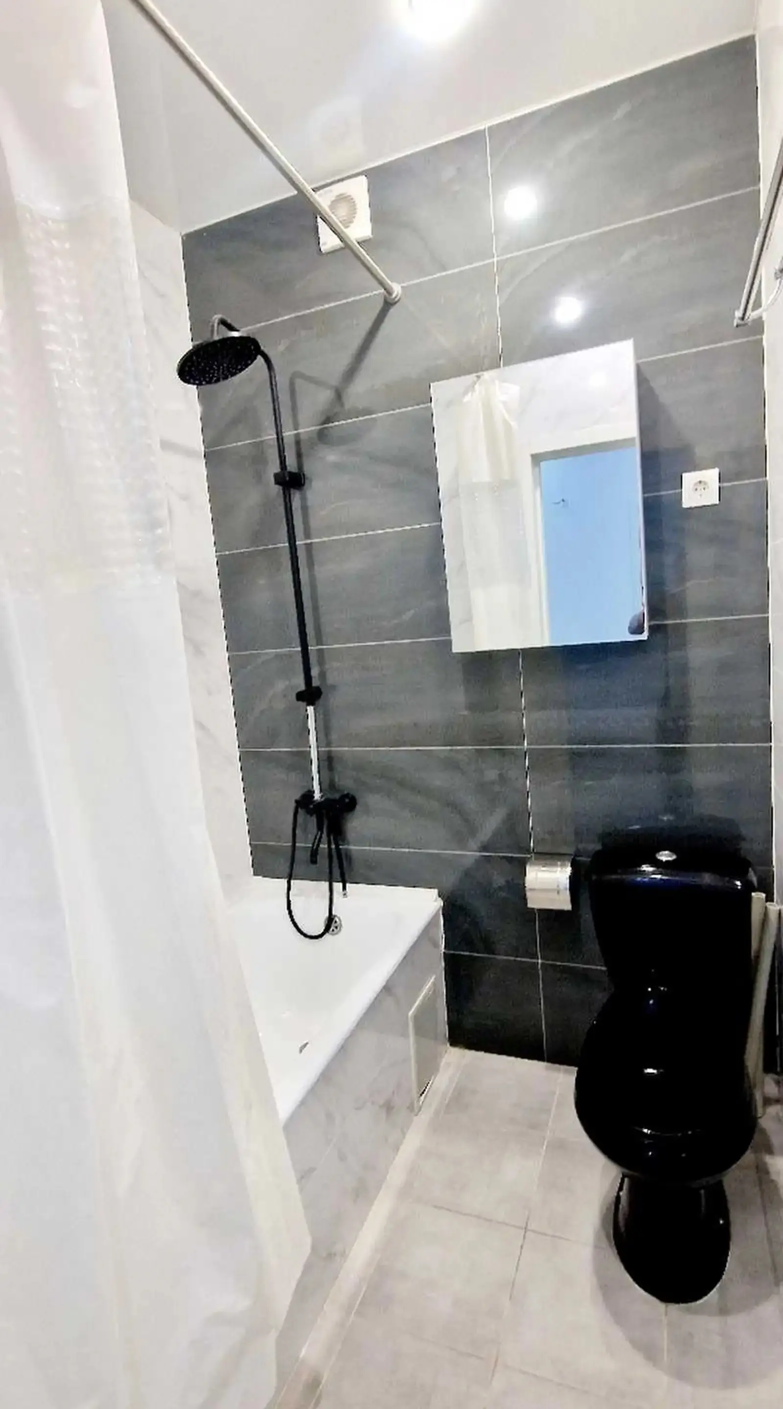 3-комн. квартира, 12 этаж, 112м², 102 мкр