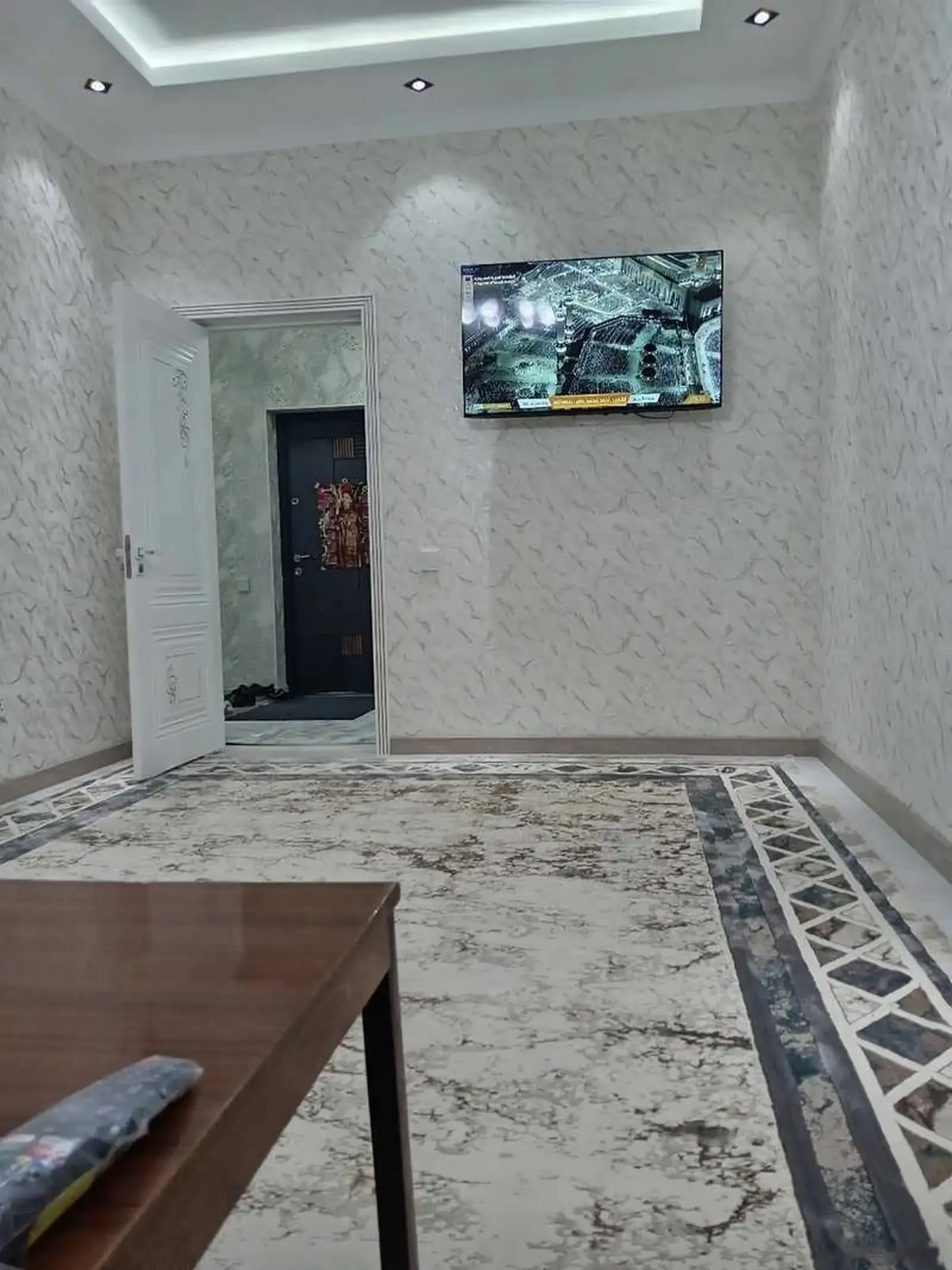 2-комн. квартира, 10 этаж, 52м², пайкари голубой экран