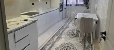 3-комн. квартира, 3 этаж, 104м², Айни 65