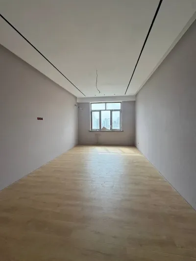 4-комн. квартира, 11 этаж, 107 м², Исмоили Сомони — миниатюра 2