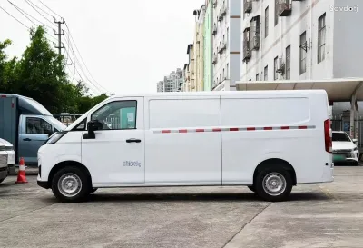Фургон Geely, 2026