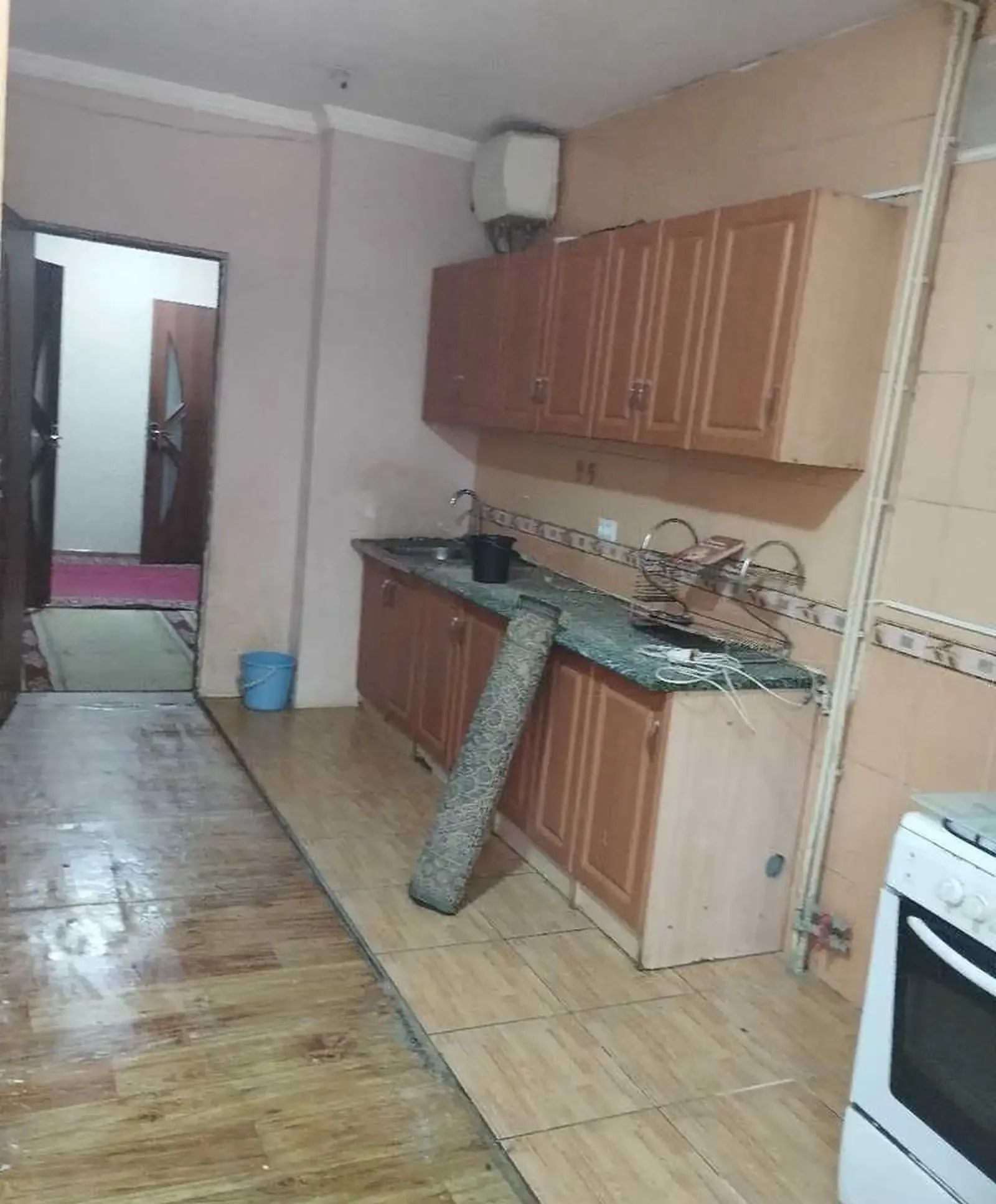 3-комн. квартира, 1 этаж, 75м², 84 Мкр