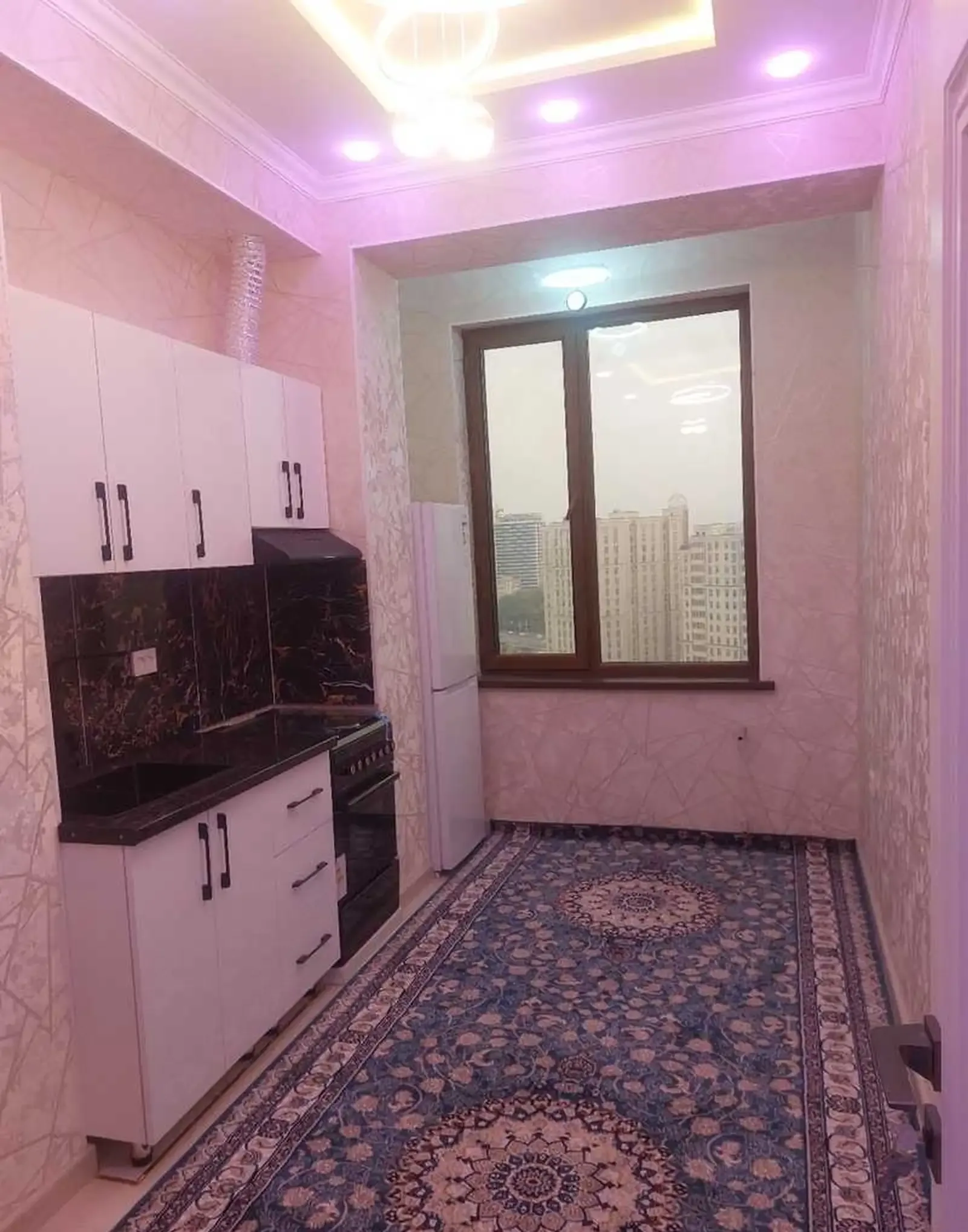 2-комн. квартира, 13 этаж, 58м², 102 Мкр