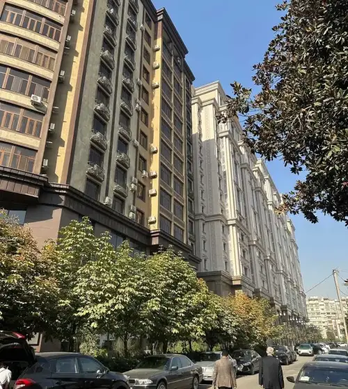 4-комн. квартира, 9 этаж, 178 м², И. Сомони