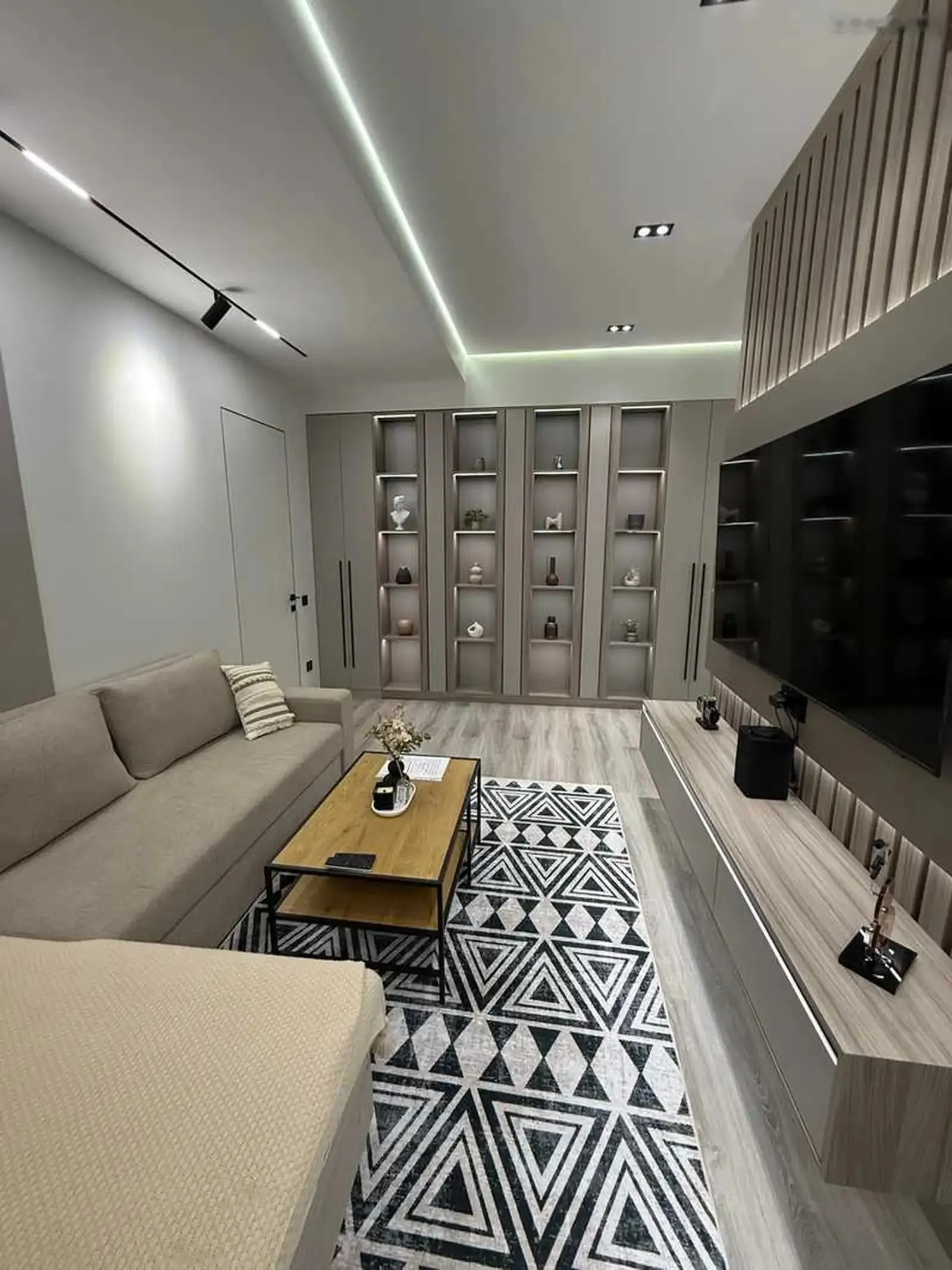 2-комн. квартира, 18 этаж, 72м², ЖК ПУЛИ САНГИН (ОВИР)