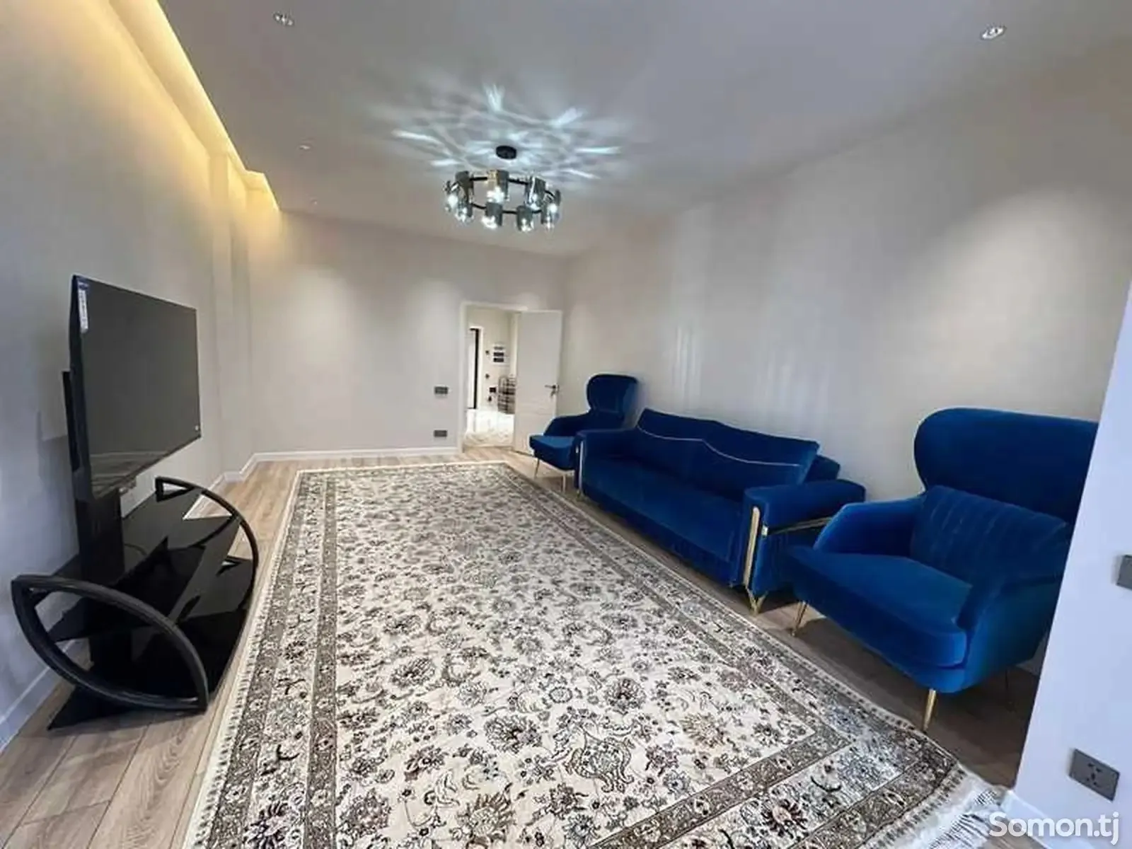2-комн. квартира, 17 этаж, 98м², белый дом
