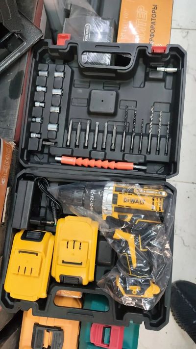 Шуруповёрт Dewalt