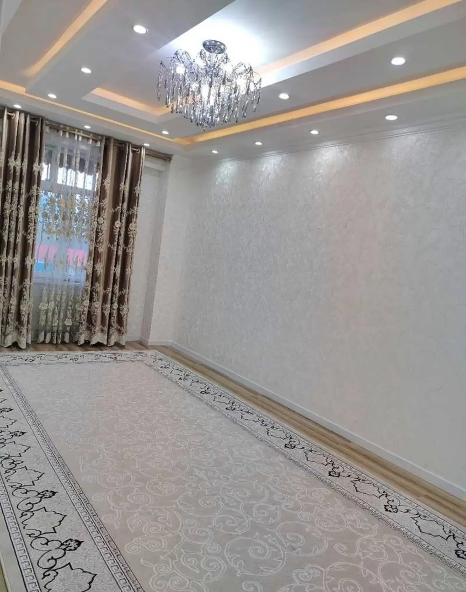 3-комн. квартира, 8 этаж, 100 м², Фирдавси