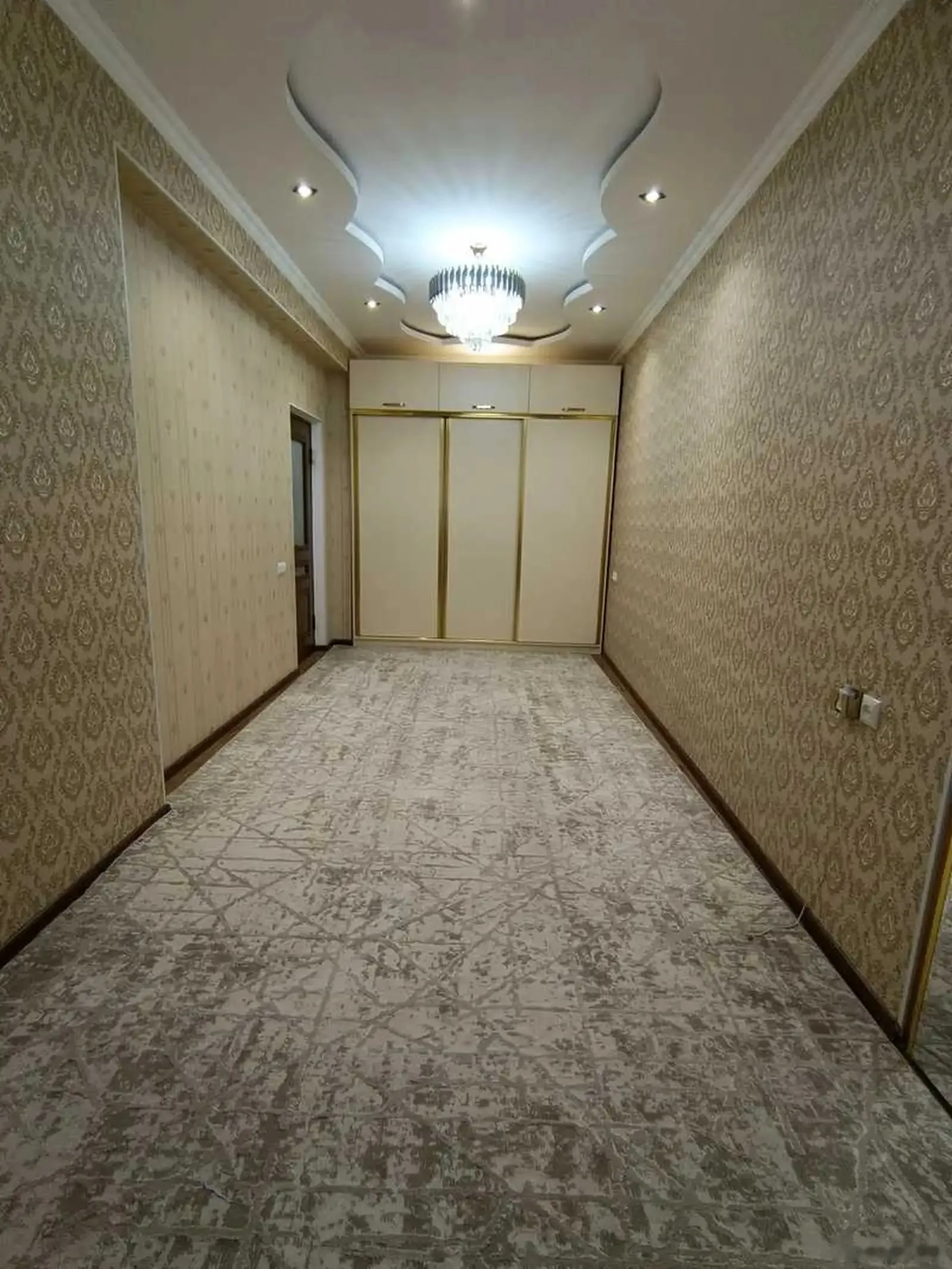 1-комн. квартира, 10 этаж, 50 м², цирк