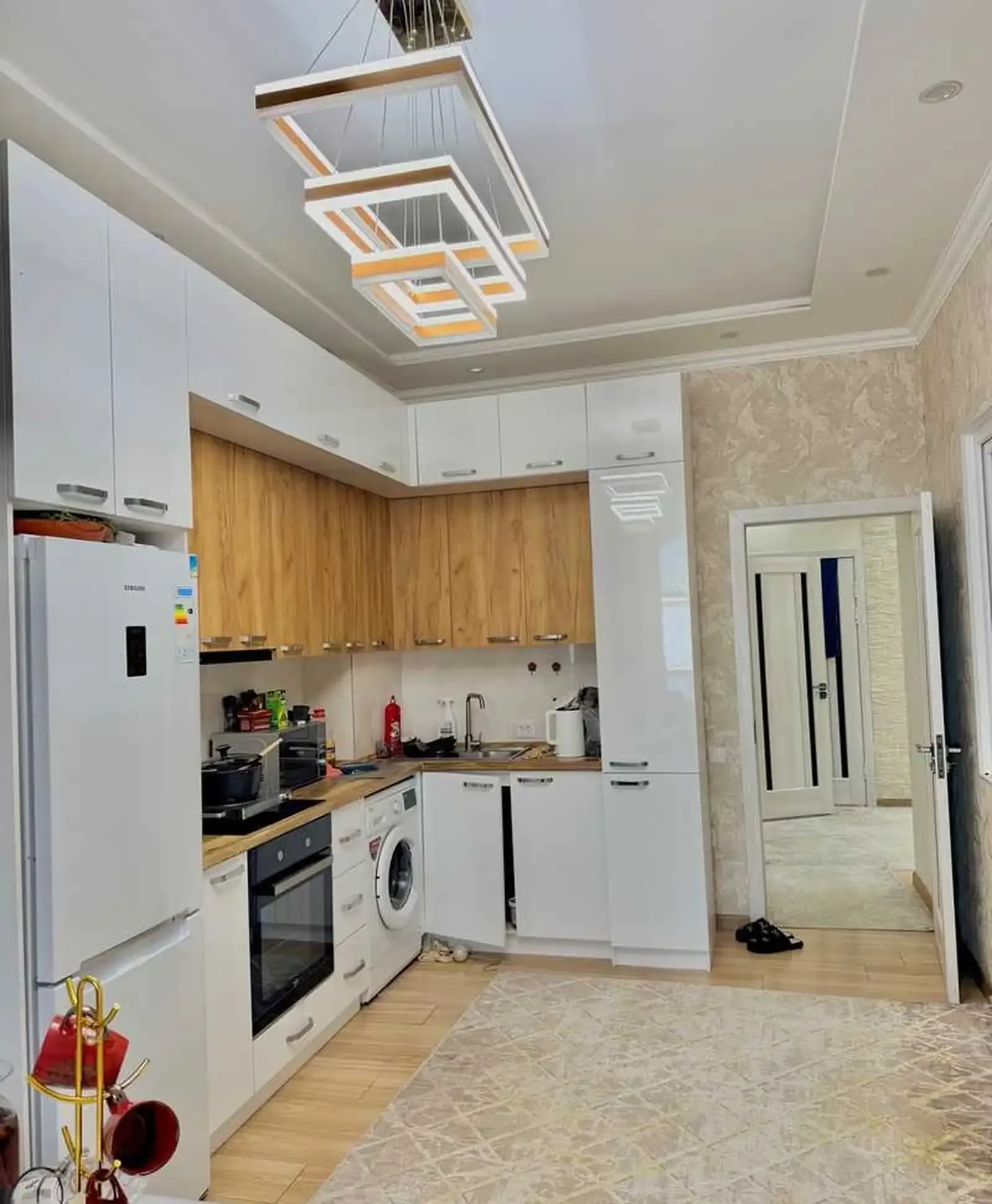 3-комн. квартира, 14 этаж, 112м², доми Зирбак ру ба руи хукумати Шохмансур